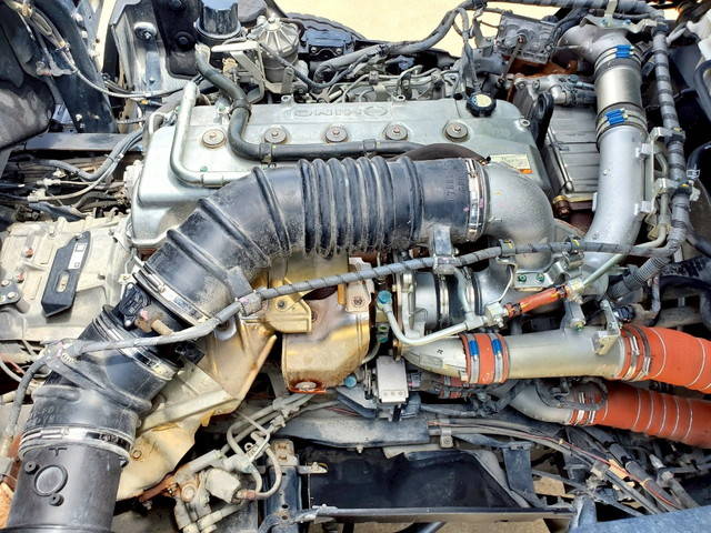 日野プロフィアダンプ大型（10t）[写真30]