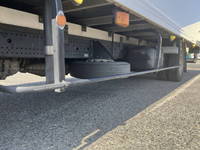 いすゞフォワード冷凍車（冷蔵車）中型（4t）[写真18]