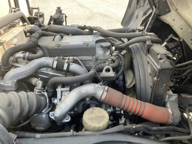 いすゞフォワード冷凍車（冷蔵車）中型（4t）[写真28]