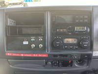 いすゞフォワード冷凍車（冷蔵車）中型（4t）[写真37]