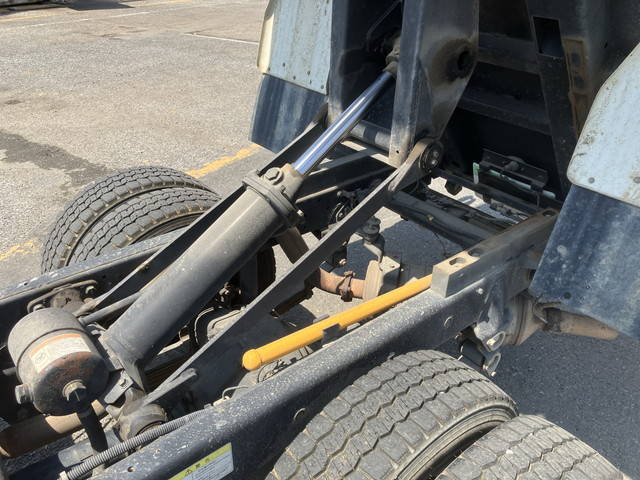 三菱ふそうキャンターダンプ小型（2t・3t）[写真18]