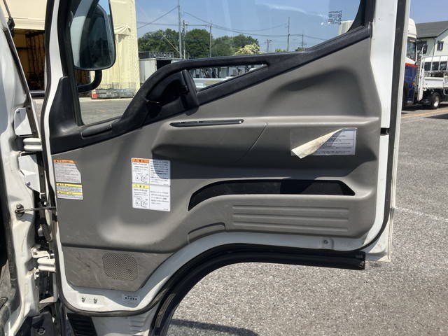 三菱ふそうキャンターダンプ小型（2t・3t）[写真28]