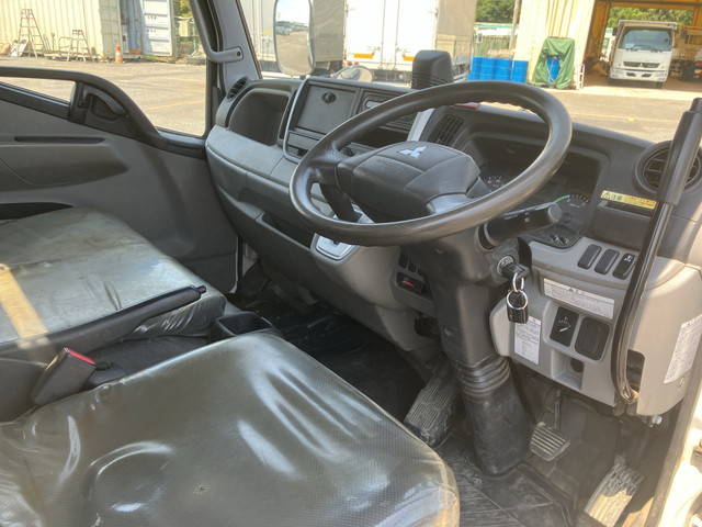 三菱ふそうキャンターダンプ小型（2t・3t）[写真32]