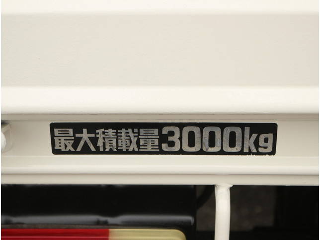 トヨタトヨエース平ボディ小型（2t・3t）[写真11]