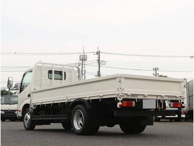 トヨタトヨエース平ボディ小型（2t・3t）[写真02]