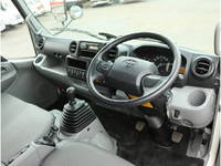 トヨタトヨエース平ボディ小型（2t・3t）[写真33]