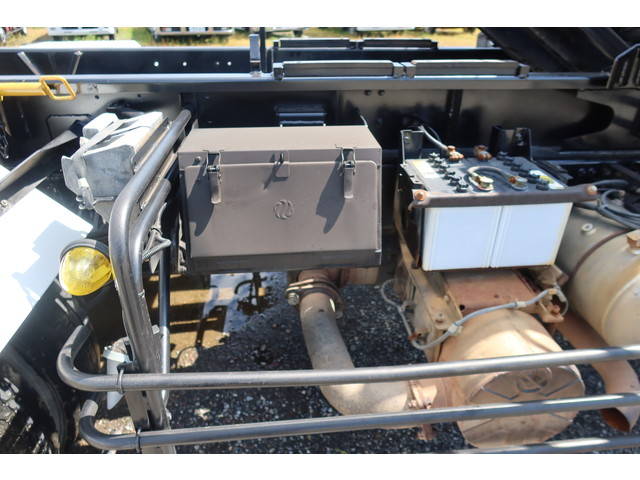 三菱ふそうファイターコンテナ専用車増トン（6t・8t）[写真14]