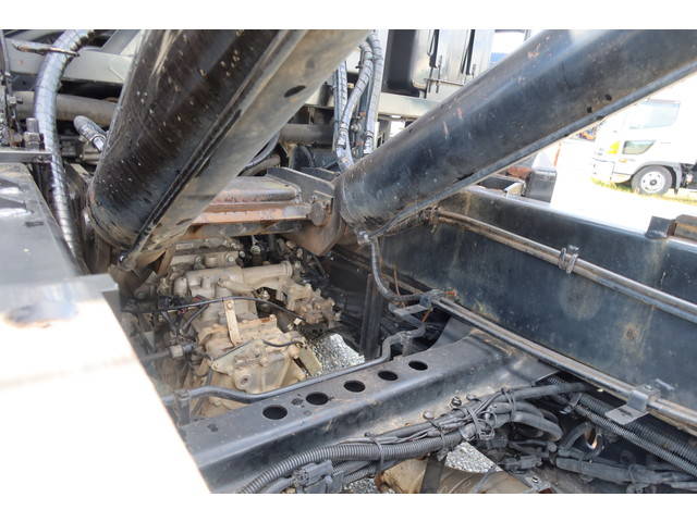 三菱ふそうファイターコンテナ専用車増トン（6t・8t）[写真17]