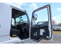 三菱ふそうファイターコンテナ専用車増トン（6t・8t）[写真27]