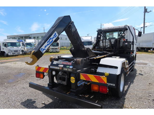 三菱ふそうファイターコンテナ専用車増トン（6t・8t）[写真03]