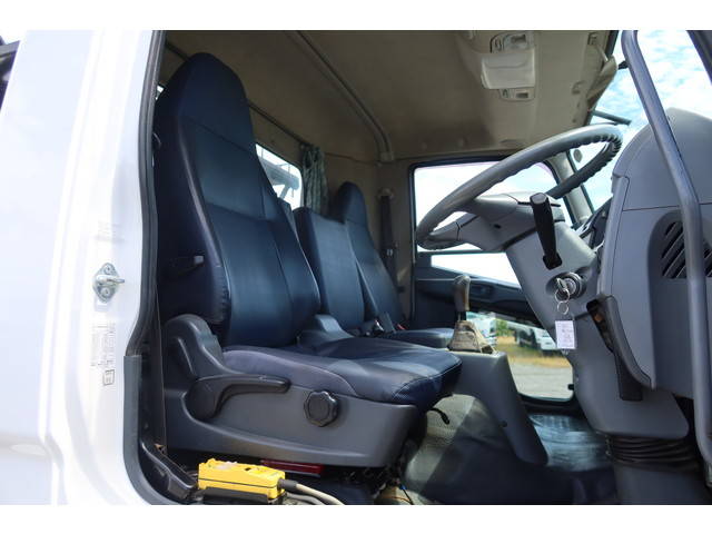 三菱ふそうファイターコンテナ専用車増トン（6t・8t）[写真30]