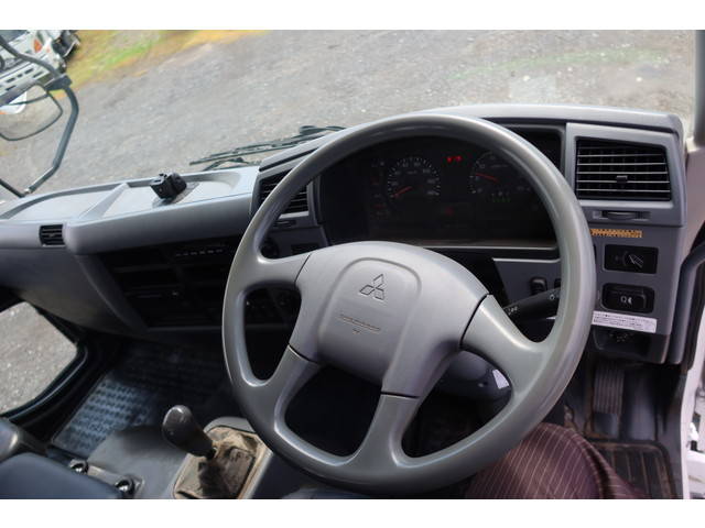 三菱ふそうファイターコンテナ専用車増トン（6t・8t）[写真35]