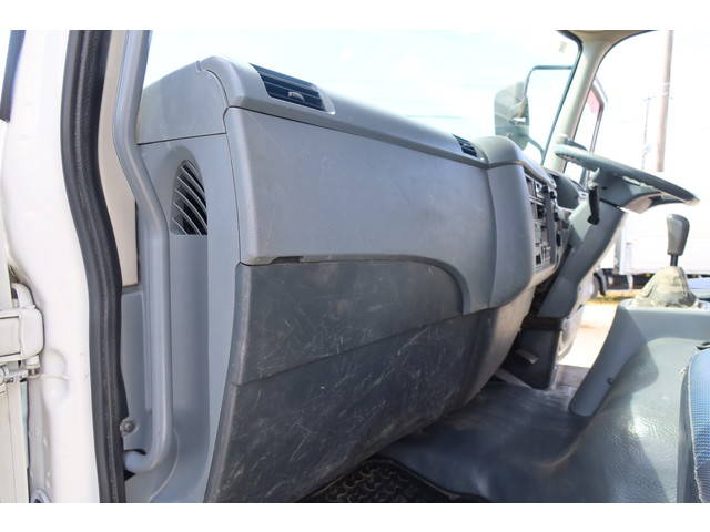 三菱ふそうファイターコンテナ専用車増トン（6t・8t）[写真38]