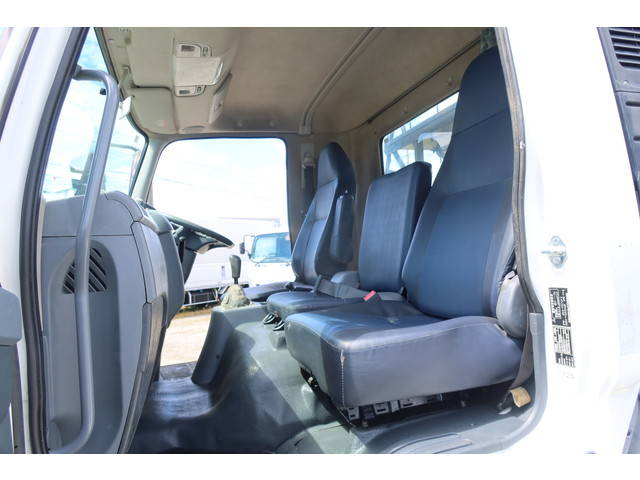 三菱ふそうファイターコンテナ専用車増トン（6t・8t）[写真39]