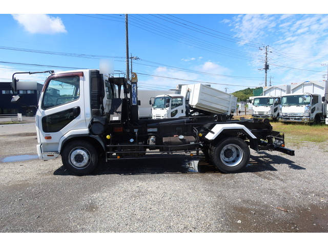 三菱ふそうファイターコンテナ専用車増トン（6t・8t）[写真05]