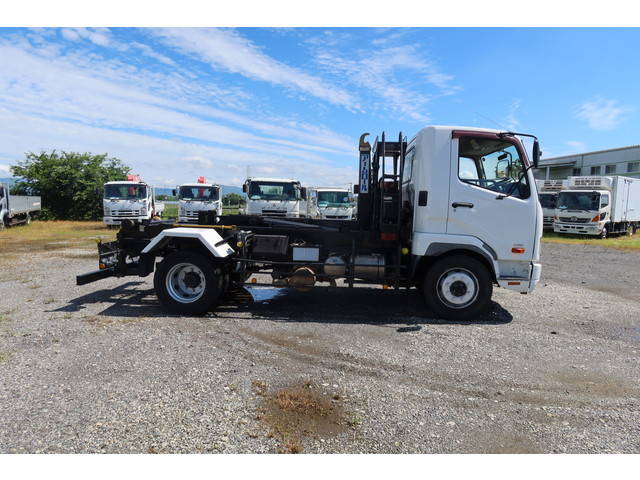 三菱ふそうファイターコンテナ専用車増トン（6t・8t）[写真06]