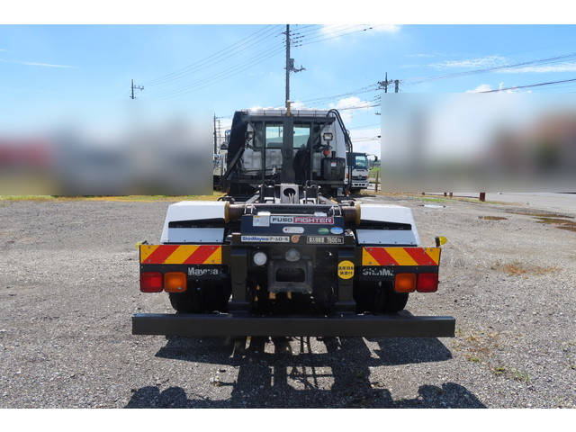 三菱ふそうファイターコンテナ専用車増トン（6t・8t）[写真08]