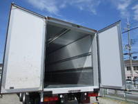 三菱ふそうスーパーグレートアルミウイング大型（10t）[写真14]