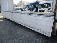 三菱ふそうスーパーグレートアルミウイング大型（10t）[写真19]