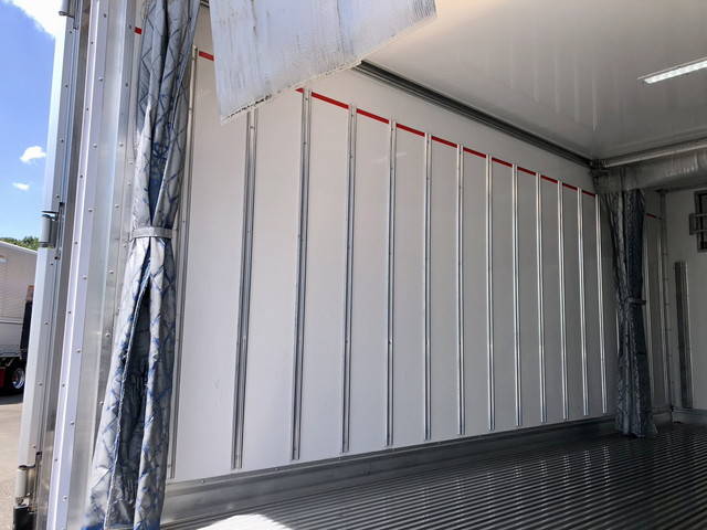 日野デュトロ冷凍車（冷蔵車）小型（2t・3t）[写真12]