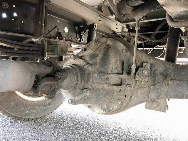 日野デュトロ冷凍車（冷蔵車）小型（2t・3t）[写真22]