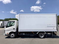 日野デュトロ冷凍車（冷蔵車）小型（2t・3t）[写真05]