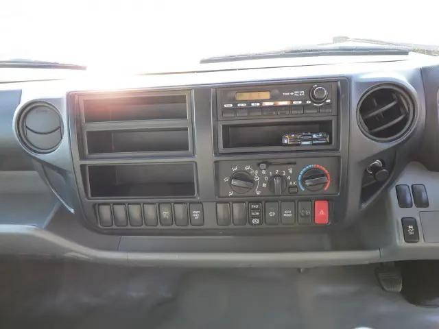 トヨタダイナクレーン3段小型（2t・3t）[写真30]