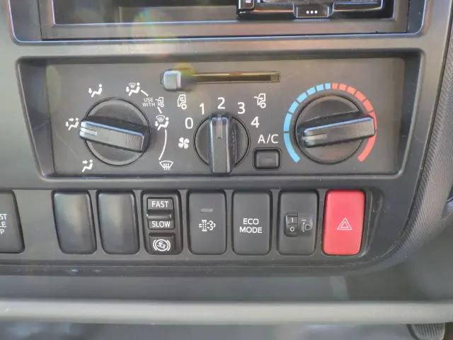 トヨタダイナクレーン3段小型（2t・3t）[写真32]