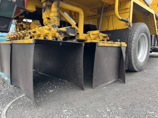 日野デュトロ道路作業車小型（2t・3t）[写真13]