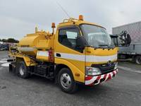 日野デュトロ道路作業車小型（2t・3t）[写真01]