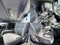 いすゞフォワードアルミウイング中型（4t）[写真16]