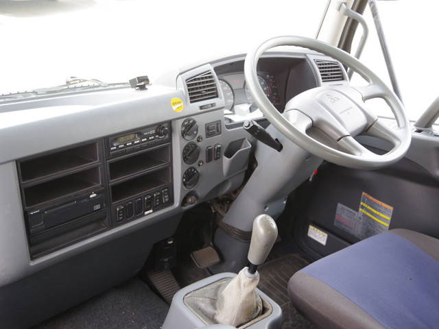 三菱ふそうファイターアルミブロック増トン（6t・8t）[写真24]