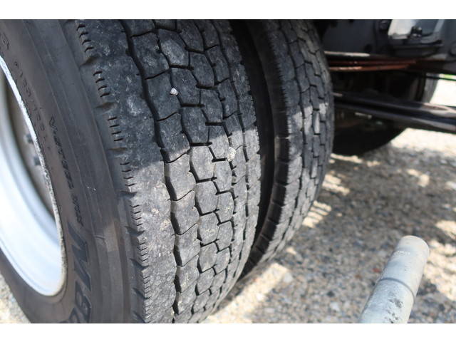 日野デュトロパッカー車（塵芥車）小型（2t・3t）[写真23]