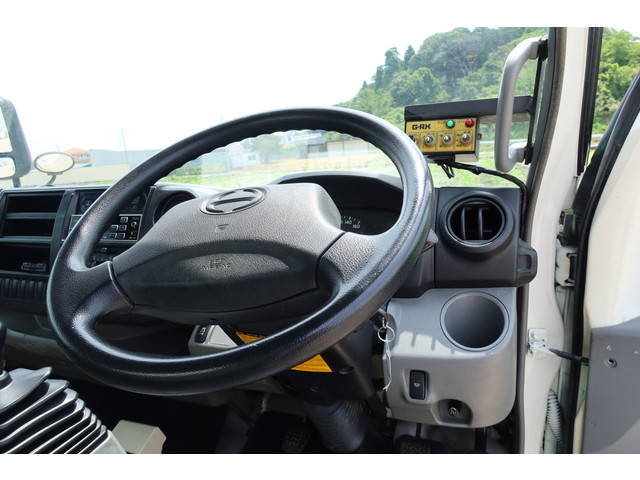 日野デュトロパッカー車（塵芥車）小型（2t・3t）[写真26]