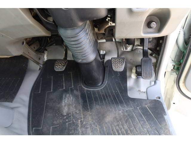 日野デュトロパッカー車（塵芥車）小型（2t・3t）[写真28]