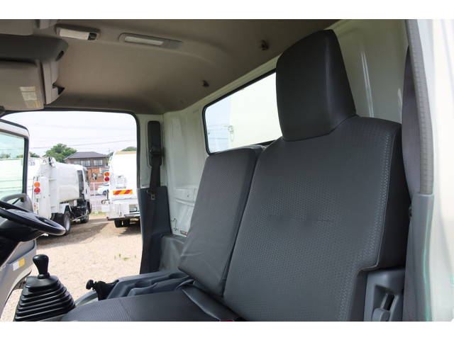 日野デュトロパッカー車（塵芥車）小型（2t・3t）[写真34]