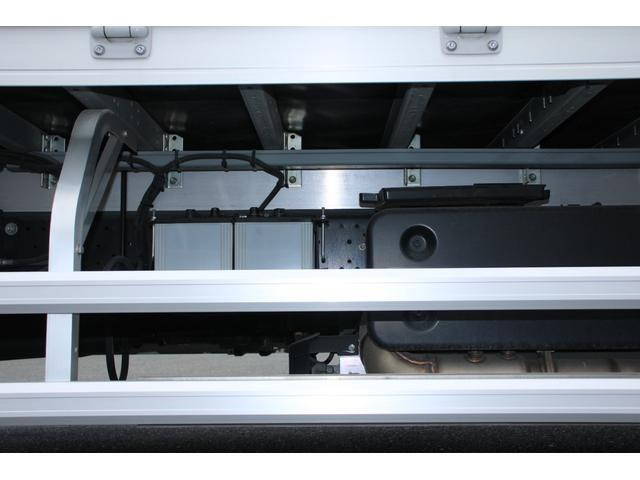 UDトラックスコンドルアルミウイング中型（4t）[写真25]