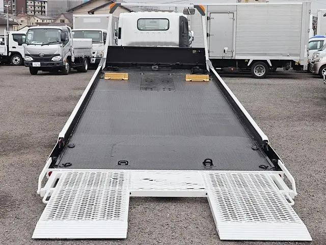 いすゞエルフセーフティローダー小型（2t・3t）[写真11]