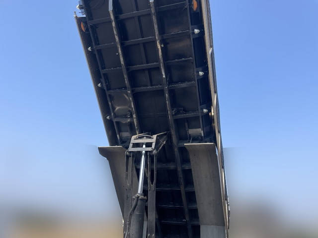 日野プロフィア深ダンプ（土砂禁ダンプ）大型（10t）[写真11]