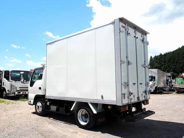 いすゞエルフパネルバン小型（2t・3t）[写真02]