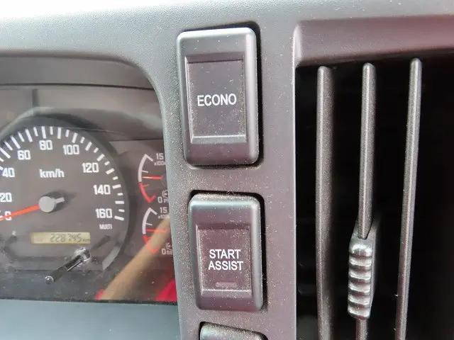 いすゞフォワードアルミブロック中型（4t）[写真15]