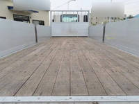 いすゞフォワードアルミブロック中型（4t）[写真21]