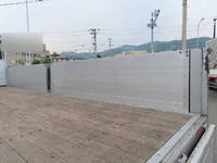 いすゞフォワードアルミブロック中型（4t）[写真23]