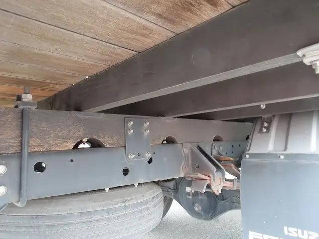 いすゞフォワードアルミブロック中型（4t）[写真30]