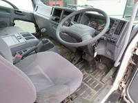 いすゞフォワードアルミブロック中型（4t）[写真09]