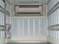 いすゞエルフ冷凍車（冷蔵車）小型（2t・3t）[写真11]