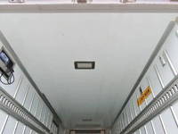 いすゞエルフ冷凍車（冷蔵車）小型（2t・3t）[写真14]