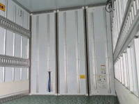 いすゞエルフ冷凍車（冷蔵車）小型（2t・3t）[写真15]