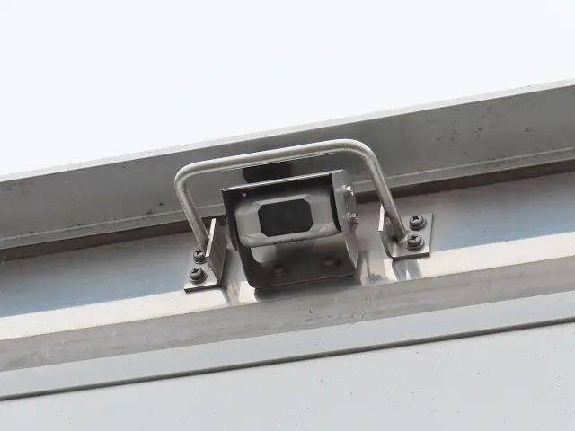 いすゞエルフ冷凍車（冷蔵車）小型（2t・3t）[写真20]