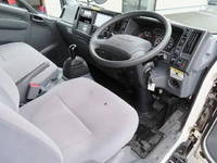 いすゞエルフ冷凍車（冷蔵車）小型（2t・3t）[写真22]